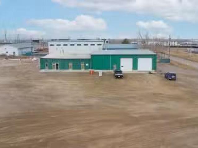 5520 59 Avenue, Lloydminster, AB, T9V 0C7 commercial for sal.