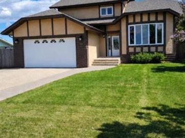 5521 46 Street, Rimbey, AB, T0C 2J0 house for sale | Listing ID A2321 | Royal LePage