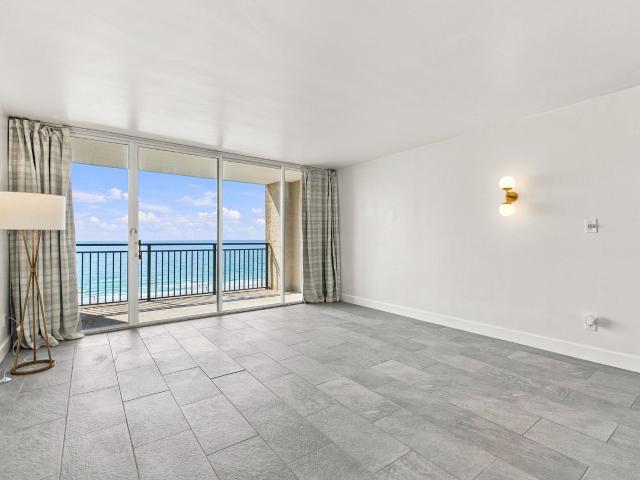 5523 North Ocean Blvd. 1011