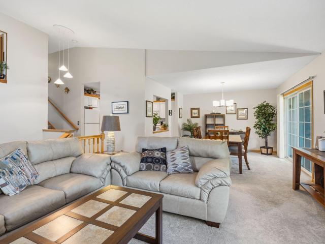 5523 Humboldt Circle
