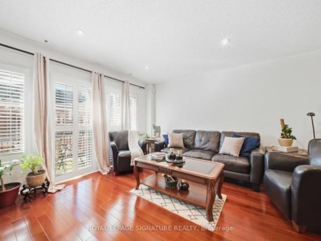 552 83 Mondeo Drive, Toronto, ON, M1P 5B6 townhouse for sale | Listing ID E13836 | Royal LePage