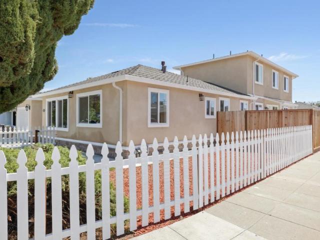552 Borregas Avenue