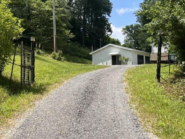 552 Industry Road