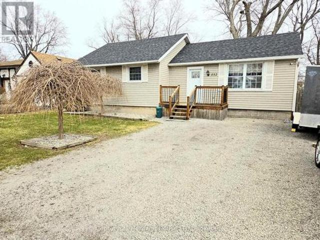 552 Lakeview Road, Fort Erie Lakeshore, ON, L2A 4W6 house for sale | Listing ID X13170 | Royal LePage