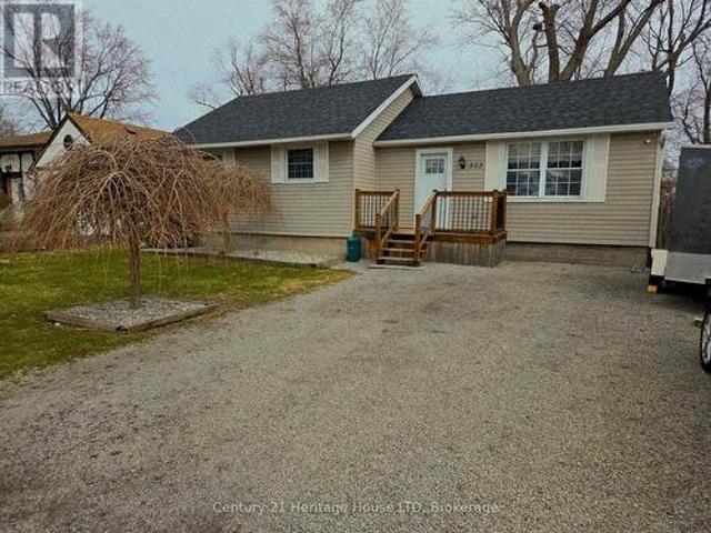 552 Lakeview Road, Fort Erie Crescent Park, ON, L2A 4W6 house for sale | Listing ID X13833 | Royal LePage