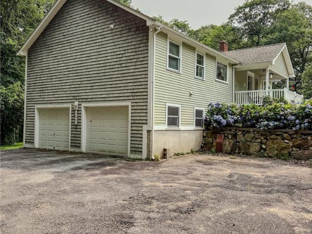 552 Main Street