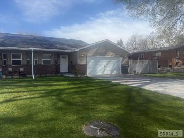 552 S Stout Ave, Blackfoot, ID 83221 | MLS #2185