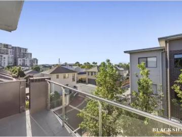Gungahlin, Yass Valley, Victoria - Balcony