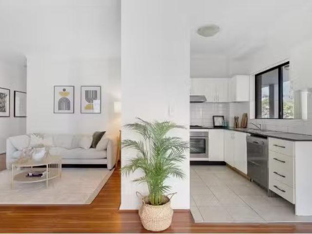 5/52 Restwell Street, Bankstown Apartment for rent Listed by.
