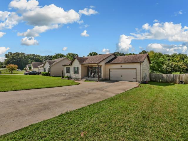 552 Tracy Ln