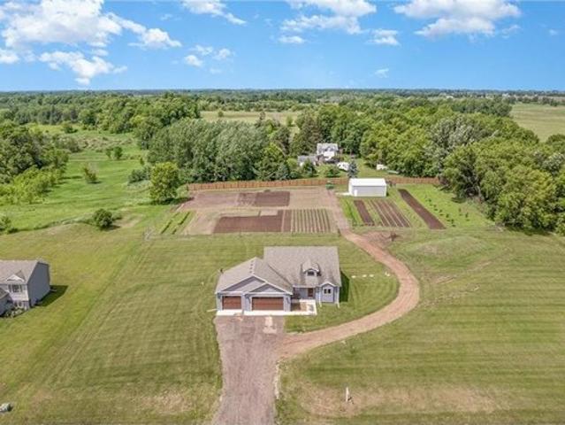 55376 Valley Ln, Rock Creek, MN 55063