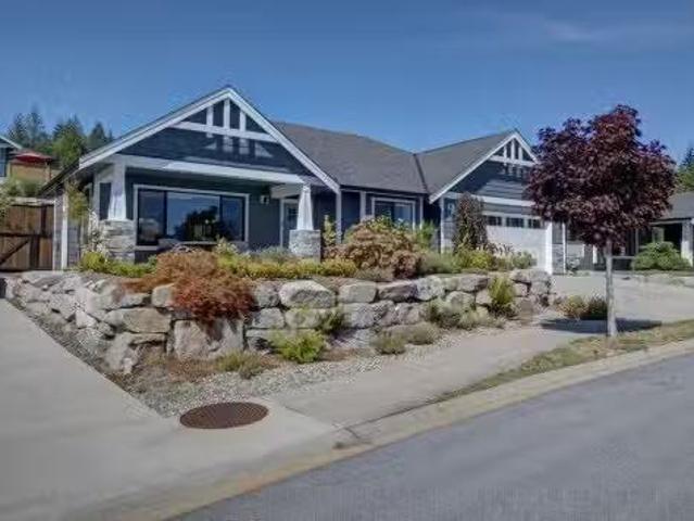 5537 Peregrine Crescent, Sechelt, BC, V7Z 0V5 house for sale.
