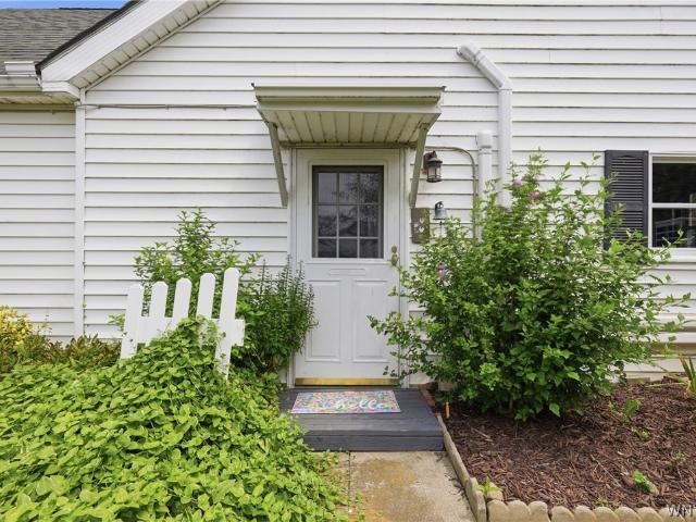 5537 W Lake Road