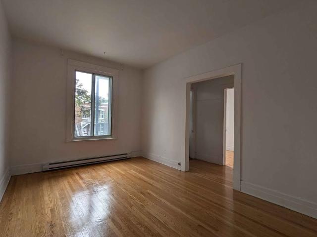 5538 Boul. St Michel Montréal Rosemont, QC H1Y