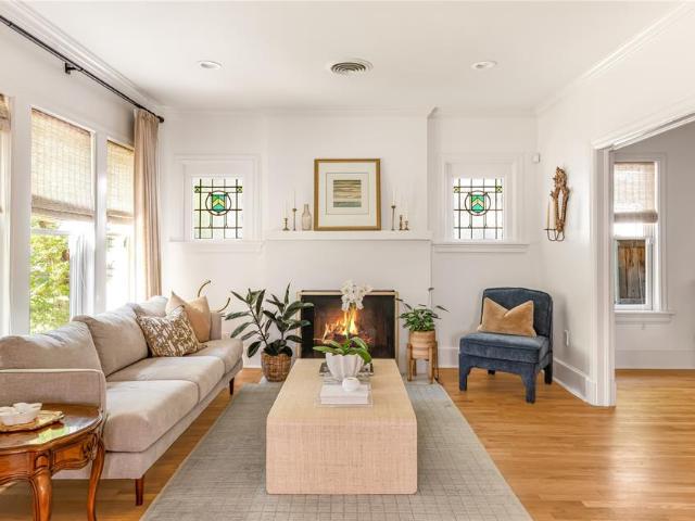 5539 Ridgedale Avenue