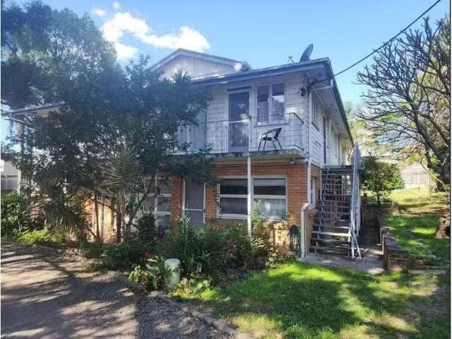 5/532 Logan Road, Greenslopes Apartment for rent Listed by Ha.