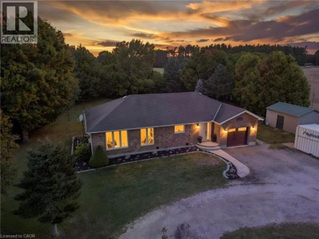 553 Norfolk County Road 21, Langton, ON, N0E 1G0 house for sale | Listing ID 40858 | Royal LePage