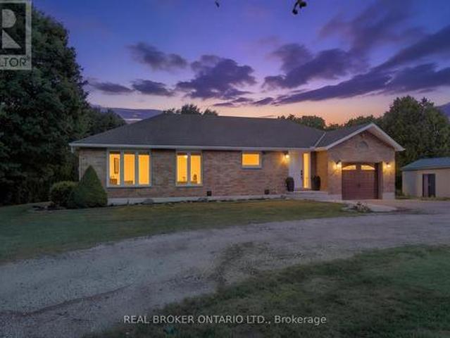 553 Norfolk County Road 21, Norfolk, ON, N0E 1G0 house for sale | Listing ID X13731 | Royal LePage
