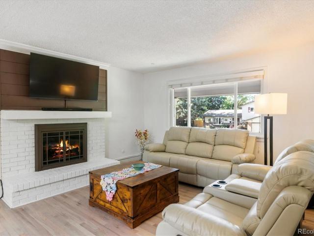553 W Easter Avenue
