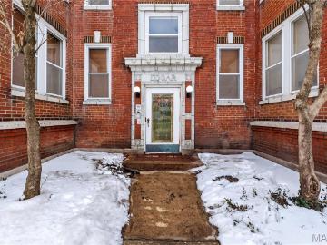 5544 Waterman Blvd, Unit 3W, St. Louis, MO 63112 | MLS #26005