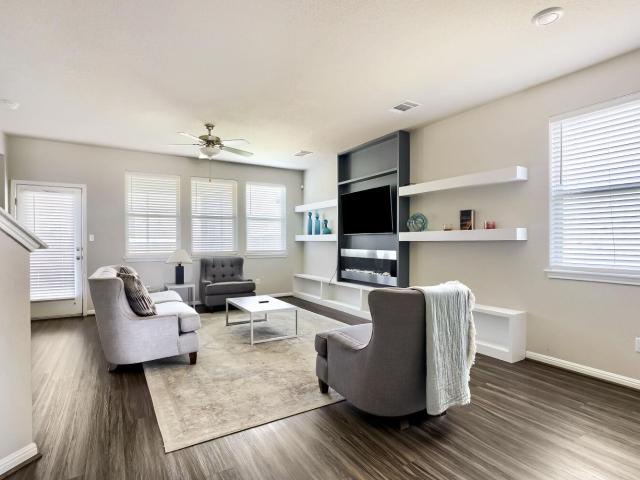 5547 Bellissima Way