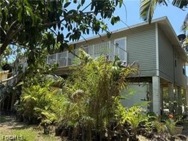 5548 5 Birdsong Ln, Bokeelia, FL 33922 | MLS #2026011