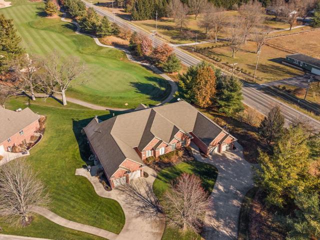 5540 Fountain View Drive