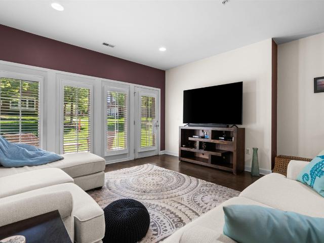 5541 Arbor Chase Drive # 41