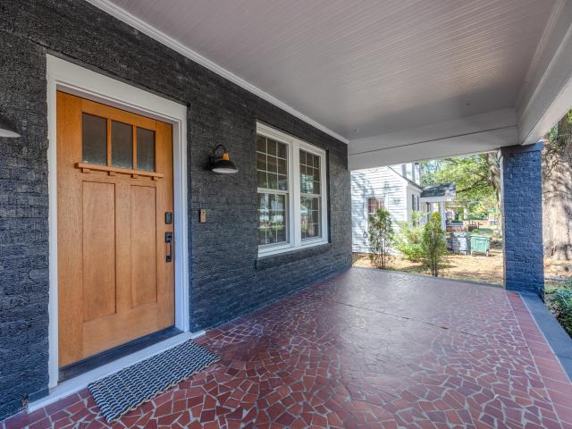 554 Avent Street