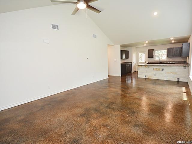 554 Burr Oak Ln