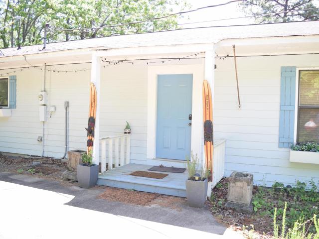 554 Emerald Cove