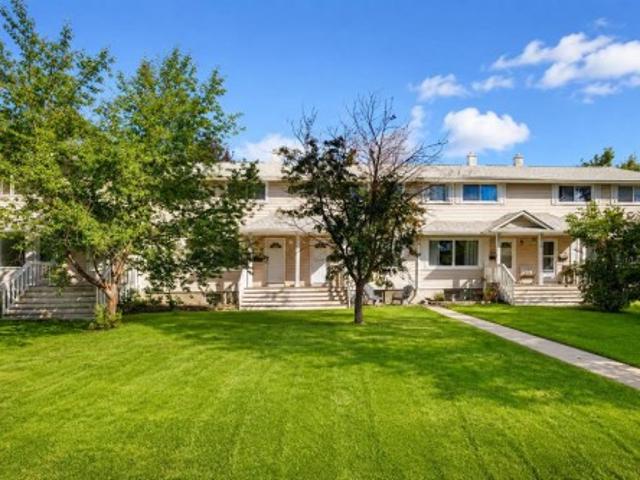 554 Killarney Glen Court Sw, Calgary, AB, T3E 7H4 townhouse for sale | Listing ID A2355 | Royal LePage