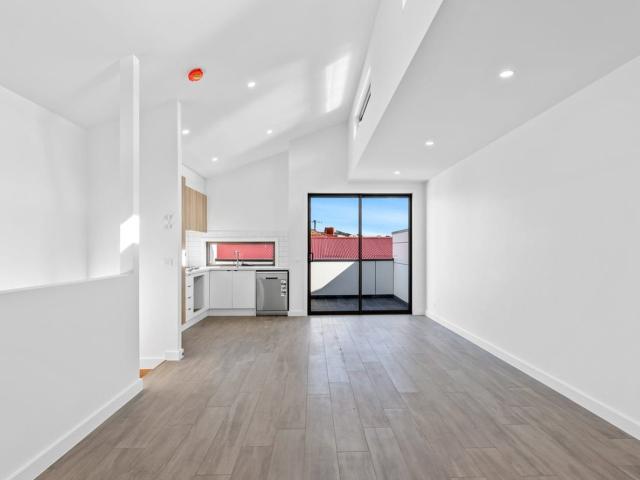 5/554 Melton HighwaySydenham VIC 3037, Australia