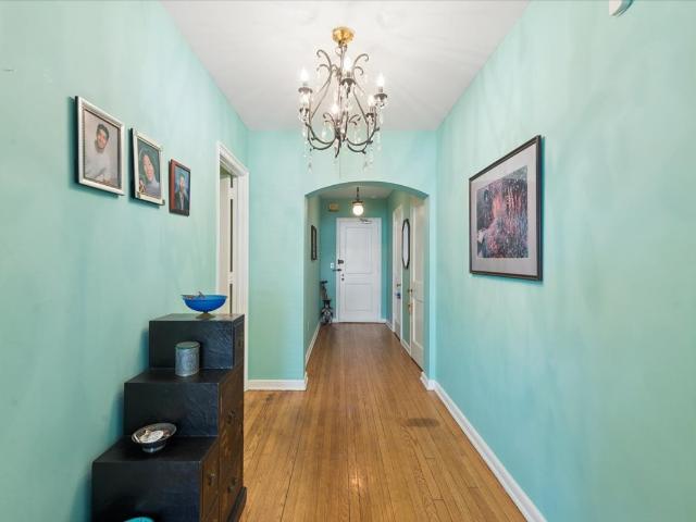 5555 N Sheridan Road # 515