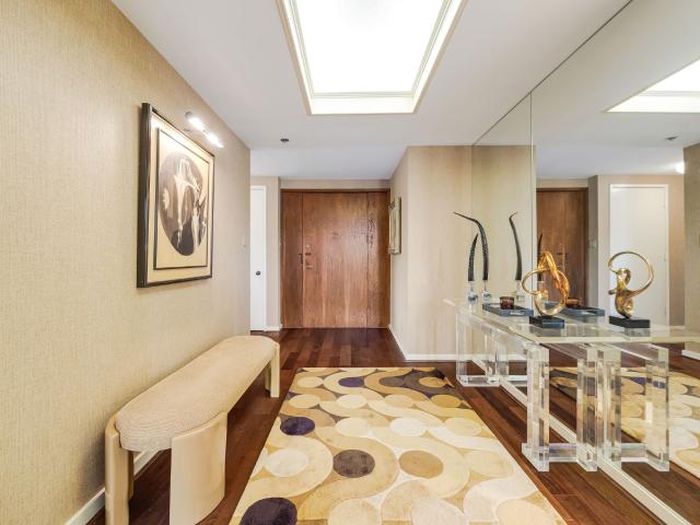 5555 Del Monte Drive 207