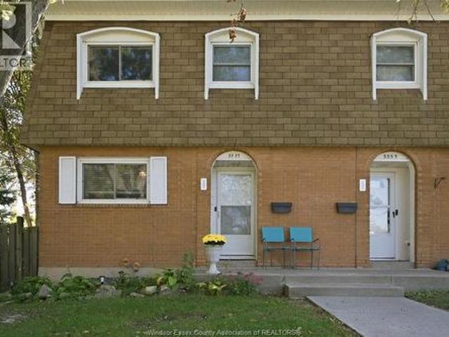 5557 Coronation Avenue, Windsor, ON, N8X 3B5 townhouse for sale | Listing ID 26024 | Royal LePage
