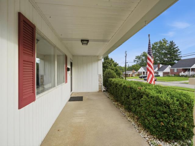 5557 Fairwood Road