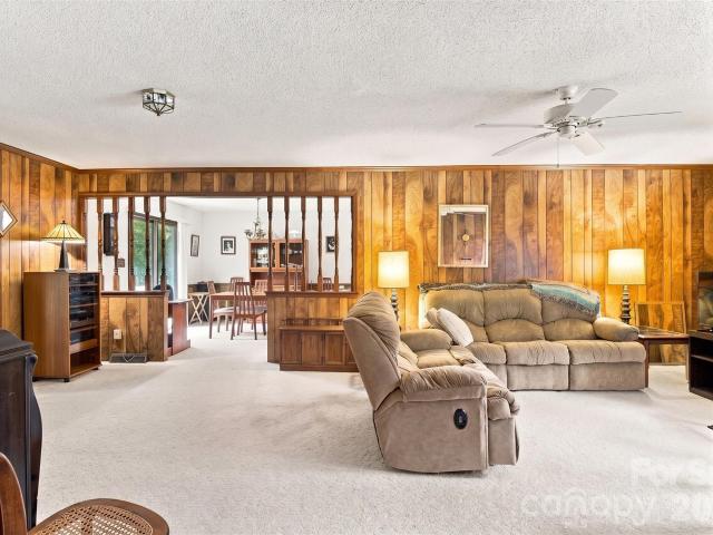 5559 Hillsdale Street