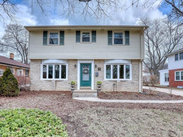 5550 N Navajo Ave, Glendale, WI 53217