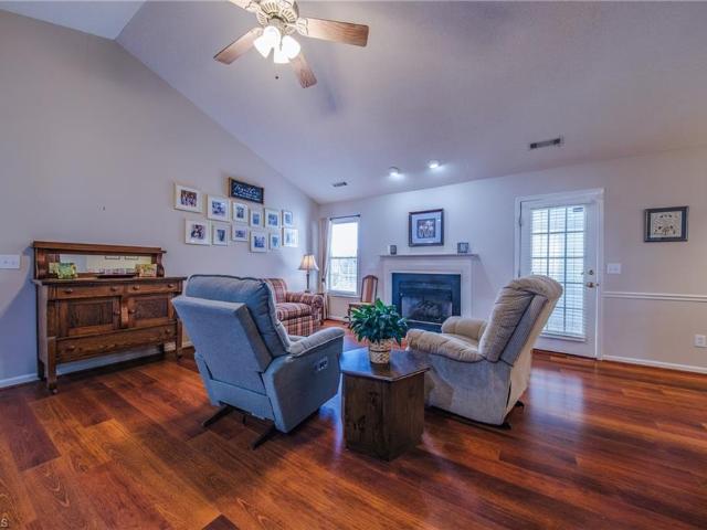 5550 Woodspring Drive