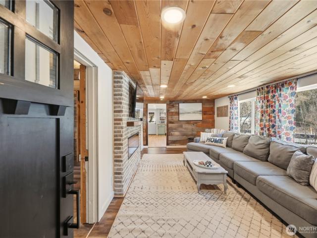 5552 Campbell Road