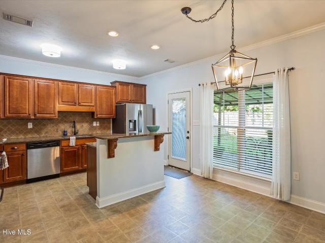 5553 Connor Drive