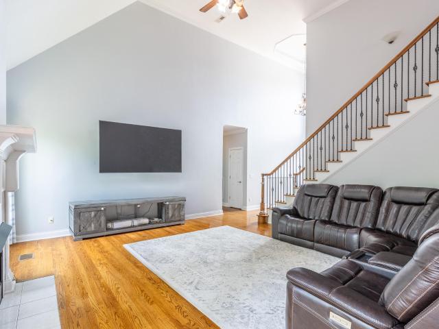 5553 Jonquil Lane