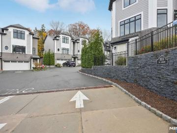 555 Edgewater Avenue # 103 Reserve Ct