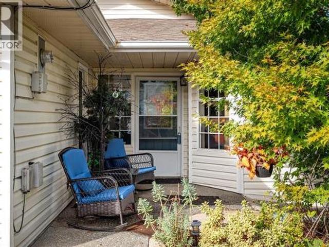 555 Hooper Pl, Ladysmith, BC, V9G 1W5 house for sale | Listing ID 1051 | Royal LePage