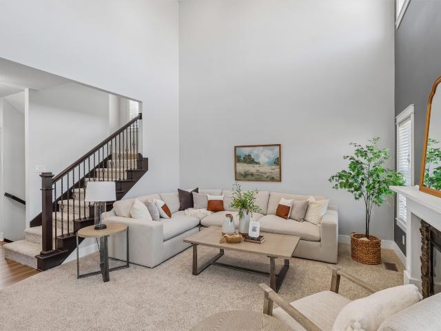 555 NE Bowman Drive