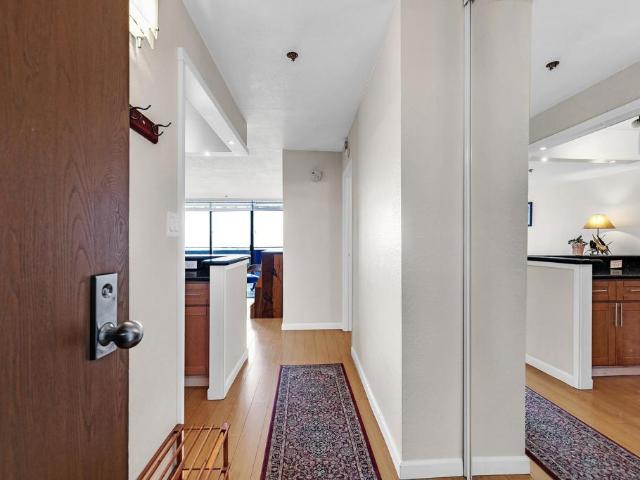555 Pierce St 526