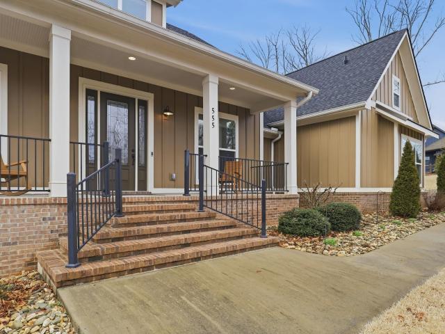 555 Riverstead Drive