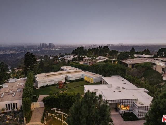 555 Vick Pl, Beverly Hills, CA 90210