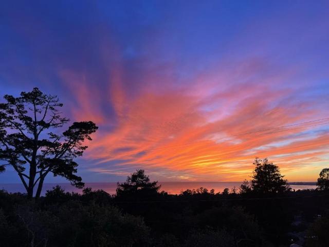 555 Vista Del Mar Drive